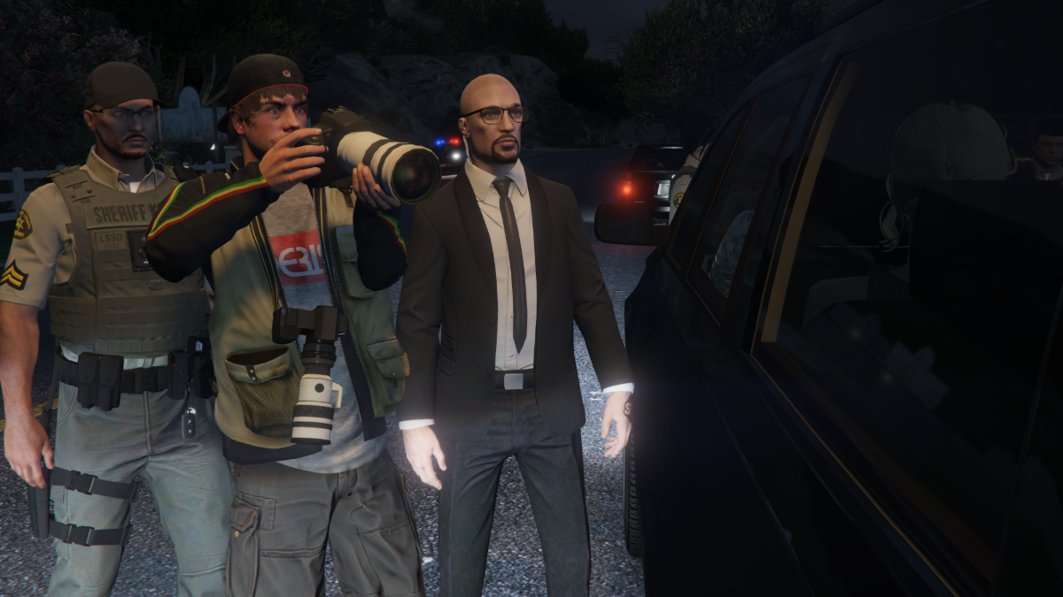 paparazzi4.png.7156b44d85c0402562710197c8b6b17e.png