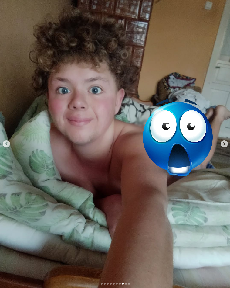 przystojnyfacet21(1).png.c1494500362d62a3ccedf2c790e6ee2c.png